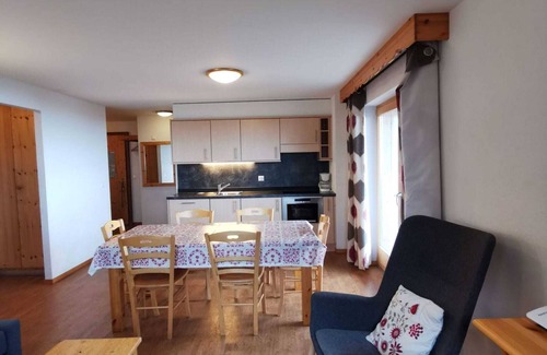 Saint-Pierre-de-Clages Apartment | Apartment in Nendaz near Ski Slopes
