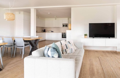 Nes House | Apartment in Nes near Vlijen Recreation Area
