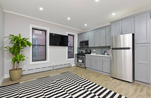 Park Versailles Apartment | Apartment in New York