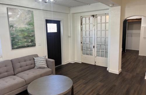 Newark Apartment | Apartment in Newark