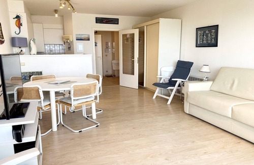 Nieuwpoort Apartment | Apartment in Nieuwpoort near the Beach