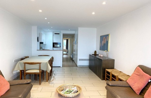 Nieuwpoort-Bad Apartment | Apartment in Nieuwpoort near the Beach