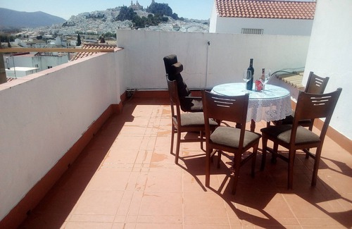 Olvera Apartment | APARTMENT IN OLVERA WITH GARAGE