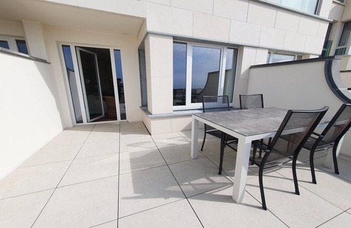 Mariakerke Apartment | Apartment in Ostend with Sea Views