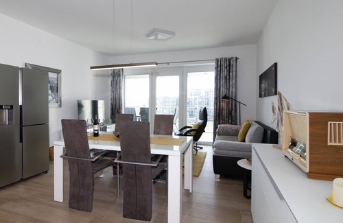 Mitte-Sud Apartment | Apartment in perfect location directly at the marina, great view