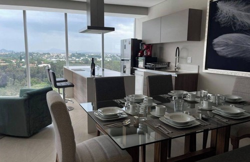 Financial District Apartment | Apartment in plaza pabellon zone andares