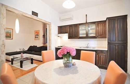 Poljana Apartment | Apartment in Poljana with Seaview, Terrace, Air condition, WIFI (3617-1)