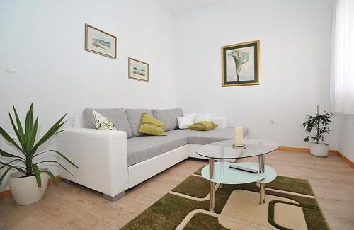 Poljana Apartment | Apartment in Poljana with sea view, terrace, air conditioning, WiFi 3617-3