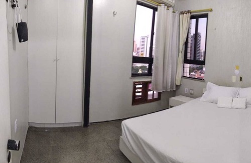 Praia de Iracema Apartment | Apartment in Praia de Iracema side sea view