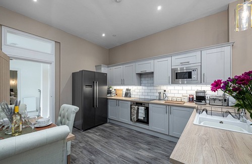 Rhyd-y-clafdy Apartment | Apartment in Pwllheli near Blue Flag Beaches