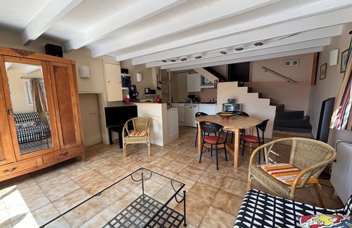 Les Angles Apartment | Apartment in residence In Avignon