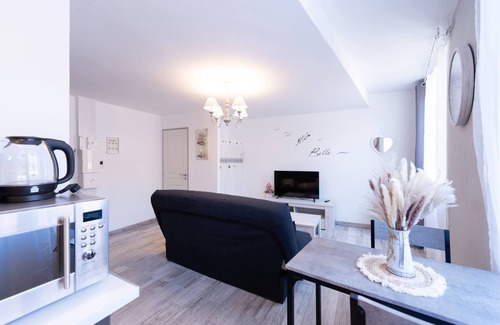 Riez Apartment | Apartment In Riez With Other, Security/Safety, Internet