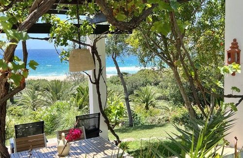 Atlanterra Apartment | Apartment in Romantic Beachvilla