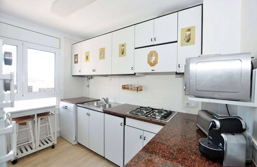 Roses Town Center Apartment | Apartment in Roses with Stunning Sea Views