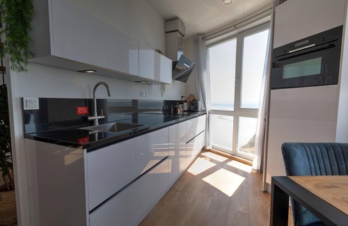 Scherpenisse Apartment | Apartment in Scherpenisse by Oosterschelde