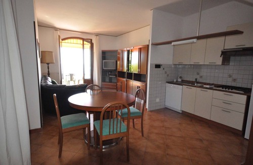 Ospedaletti Apartment | Apartment in semi-detached house, quiet location, sea view