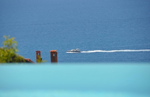 Ospedaletti Apartment | Apartment in semi-detached house, quiet location, sea view