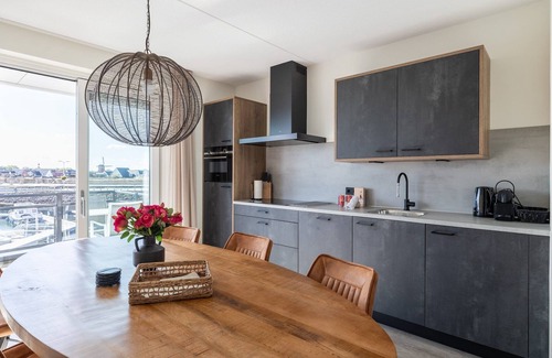 Sint-Annaland Apartment | Apartment in Sint-Annaland by the Harbor