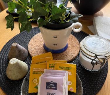 Liljeholmen - Hagersten Apartment | Apartment in South West Stockholm w Balcony near Metro, convenient to Avicii Arena, 3 Arena, Friends Arena and Royal Opera