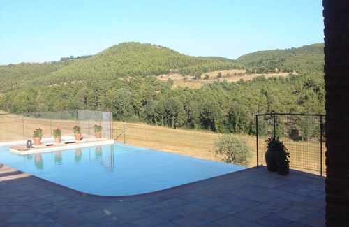 Balsareny Villa | Apartment in Spain near Scenic Mountains