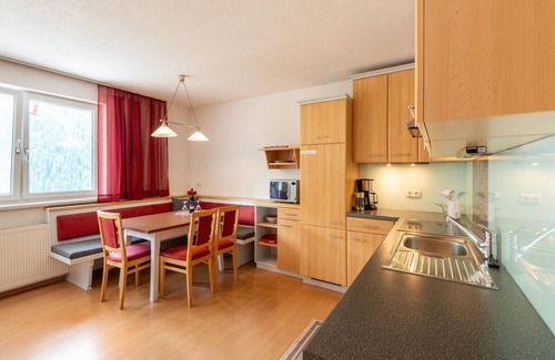 Strengen Apartment | Apartment in Strengen near Ski Slopes