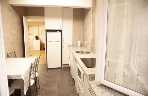 Gijon-Este House | Apartment in the Campos next to the beach of San Lorenzo