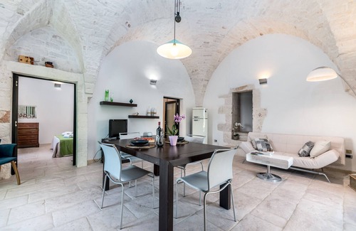 Old Town Cisternino Apartment | Apartment in the center with breathtaking views of the Valle D'itria