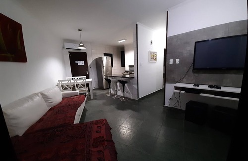 Vila Clais Apartment | Apartment in the center of Bertioga 100mts from the beach