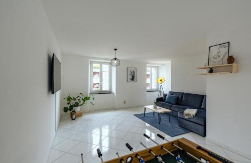 Biel Apartment | Apartment in the city center with free parking