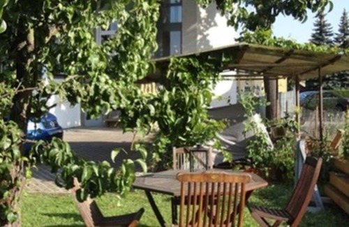 Neubrandenburg Apartment | Apartment in the city park