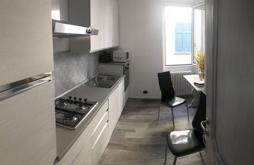 Bellagio Apartment | Apartment in the heart of Bellagio with Wi Fi and air conditioning and lake view.