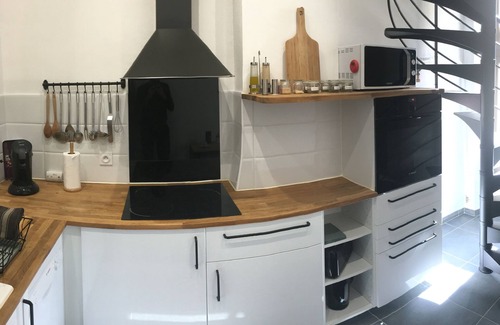 Nimes City Centre Apartment | Apartment in the heart of old Nîmes (parking included)