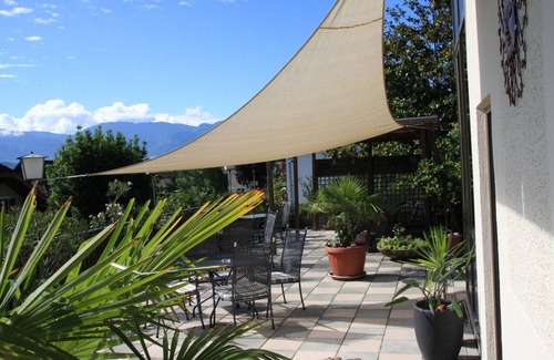 Caldaro Sulla Strada del Vino Apartment | Apartment in the Residence La Terrazza, centrally located in Kaltern
