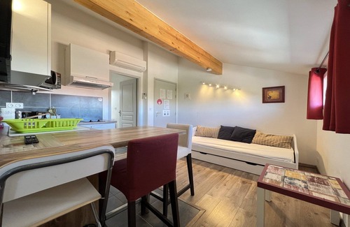 Toulouse East House | Apartment in Toulouse with balcony