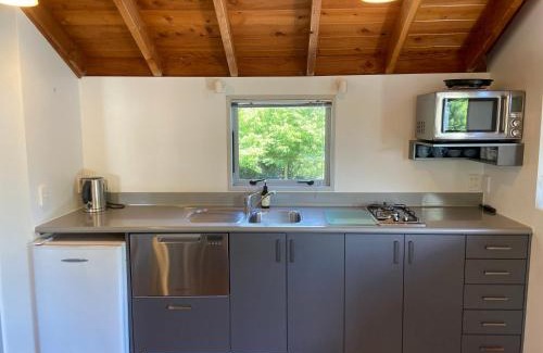 Blenheim Apartment | Apartment in Tranquil Park Setting 3 mins from CBD