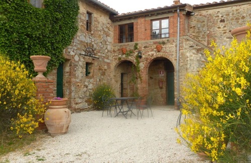 Trequanda Apartment | Apartment in Trequanda with 2 bedrooms sleeps 4
