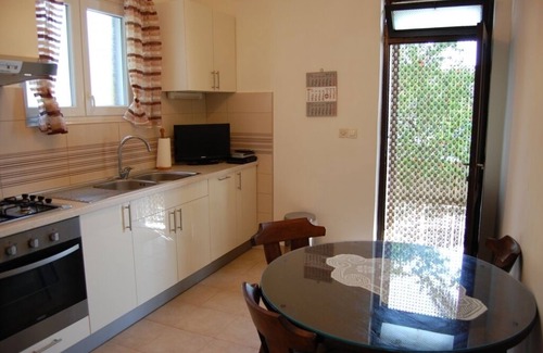 Tribunj Apartment | Apartment in Tribunj with Seaview, Terrace, Air condition, WIFI (3348-2)