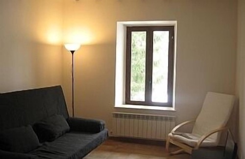 San Terenziano Apartment | Apartment In Village Centre, Well Located For Local Restaurants And Shops
