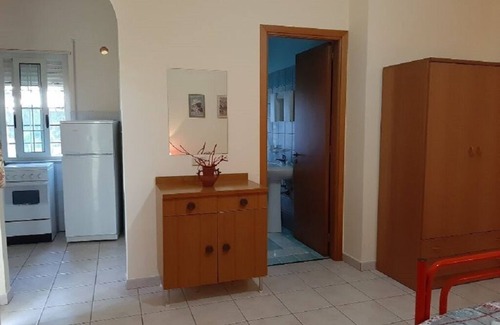 San Giorgio Apartment | Apartment in villa Bianca with 1 bedroom very close to the sea.