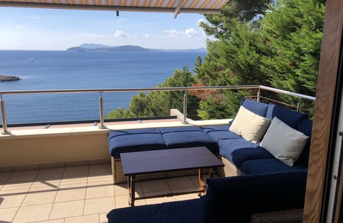 Le Pradet House | Apartment in villa directly at the seaside - Magnificent view