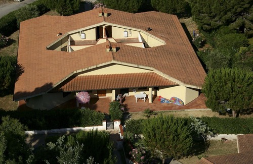 Giannella Villa | Apartment in villa 150 meters from the Giannella beach