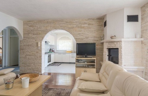 Cesarica Apartment | Apartment in villa Mate no1