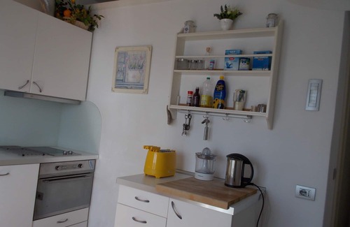 Carozzo Apartment | APARTMENT IN VILLA ON THE TOP FLOOR SEA VIEW