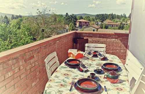Monticiano Villa | Apartment in Villa Tuscany