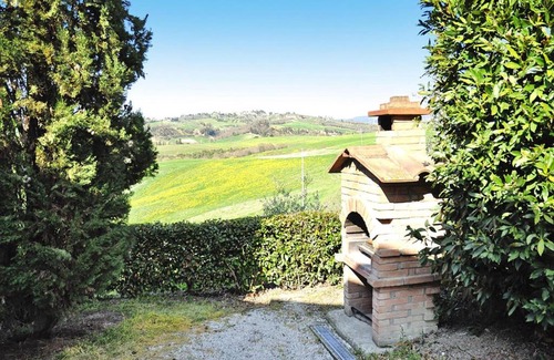 Volterra Apartment | Apartment in Villamagna with heating
