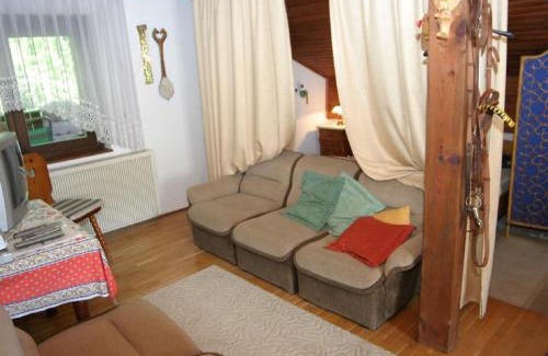 Trabenig House | Apartment in Wernberg in Carinthia with pool
