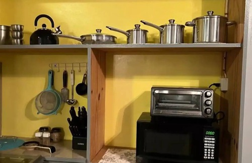 Georgetown Apartment | Apartment in Wortmanville