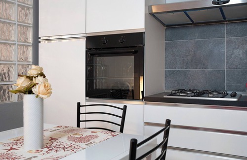 Piazza Apartment | Apartment 'Incantevole Loft Red Passion' with Balcony, Wi-Fi and Air Conditioning