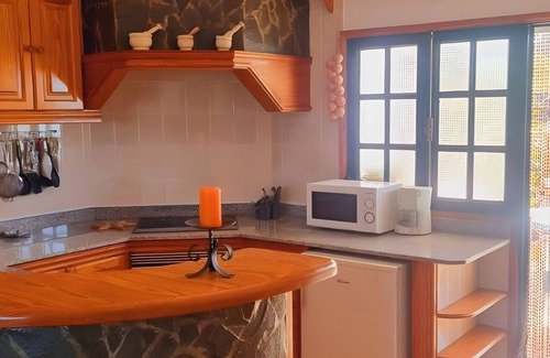 Arecida Apartment | Apartment 'Isabel' with Sea View, Shared Terrace and Wi-Fi