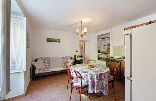 Borghetto Di Borbera Apartment | Apartment 'Orizzonte Calmo' with Mountain View, Garden & Wi-Fi